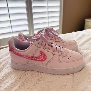 Like new Nike Air Force 1 '07 Low Paisley Pack Pink sneakers - Women’s 6.5